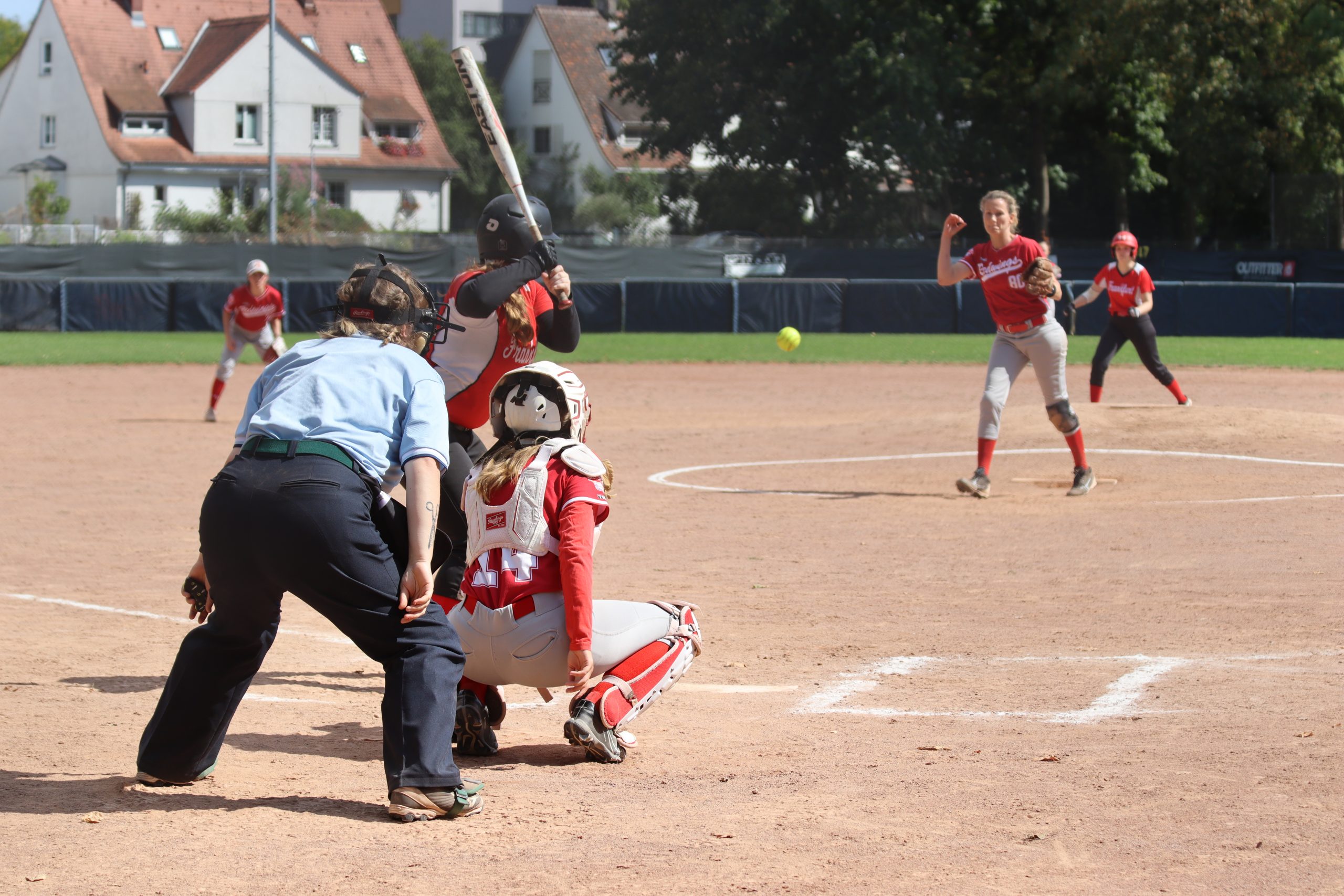Softballspiel der Redwings bei den Frankfurt Äpplers