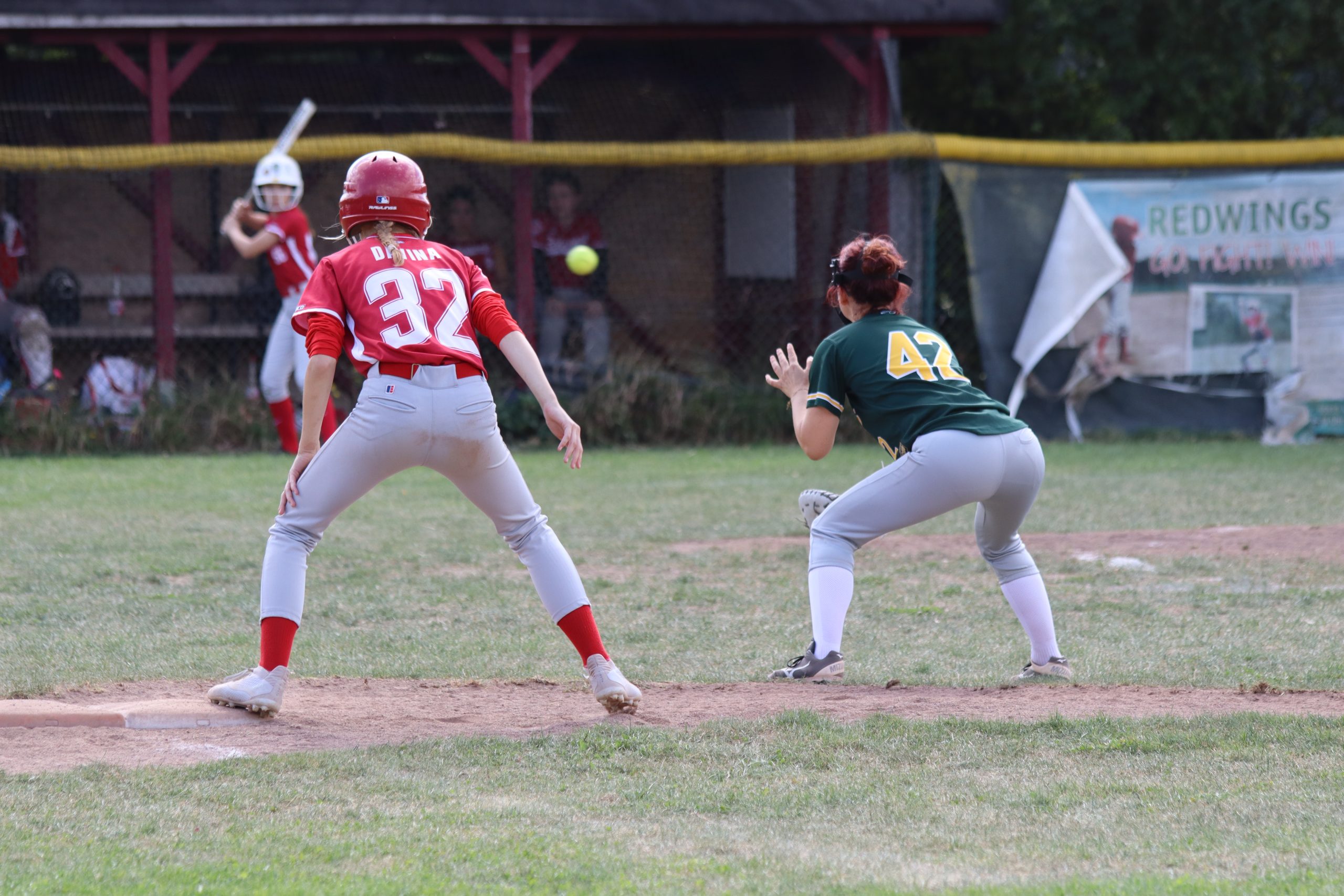 Redwings-Läuferin und Mainzer Feldspielerin