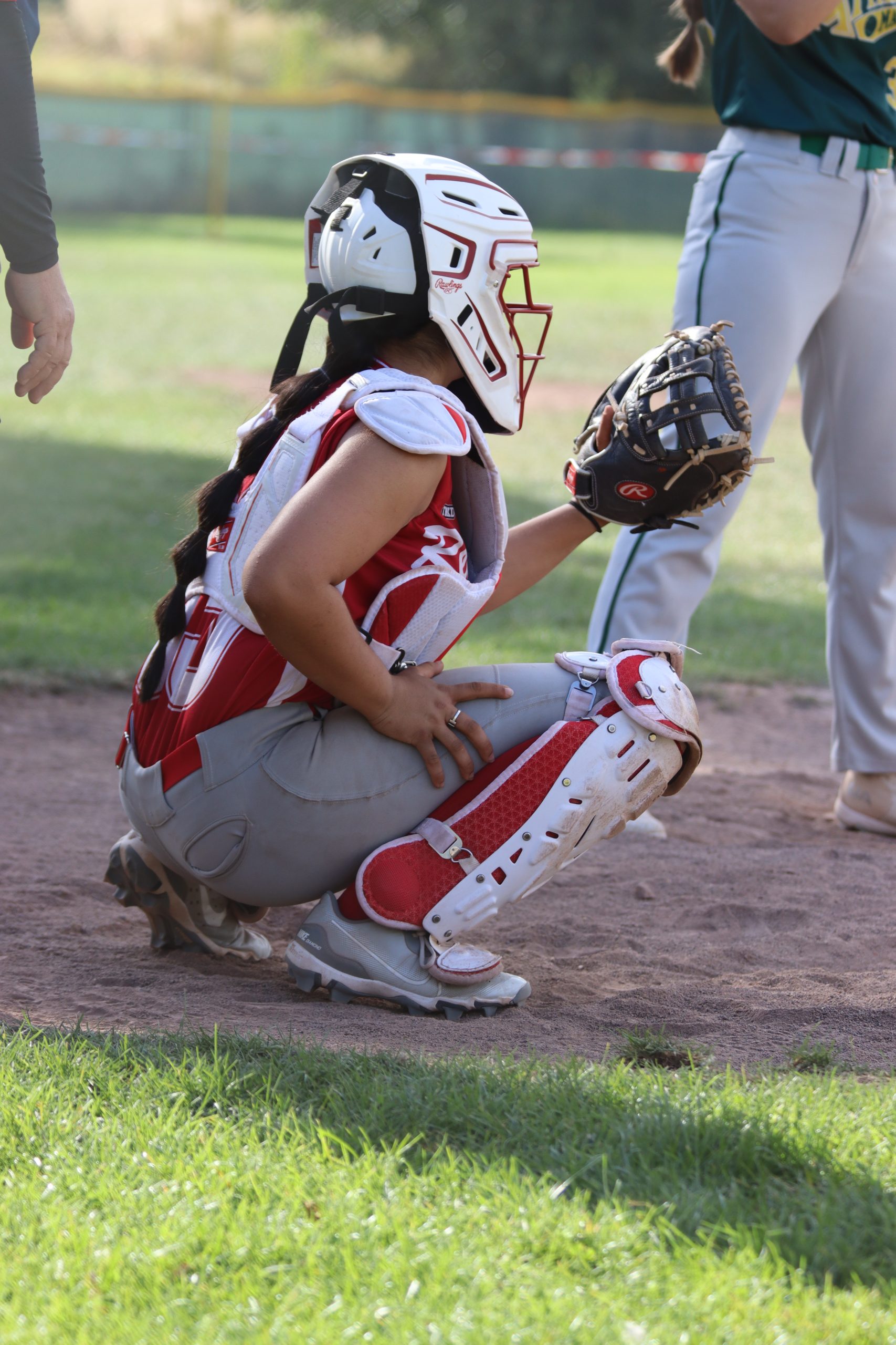 Redwings-Catcherin hinter der Homeplate